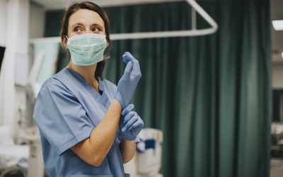 Santé et aide à la personne : des besoins durables, mais des métiers qui évoluent